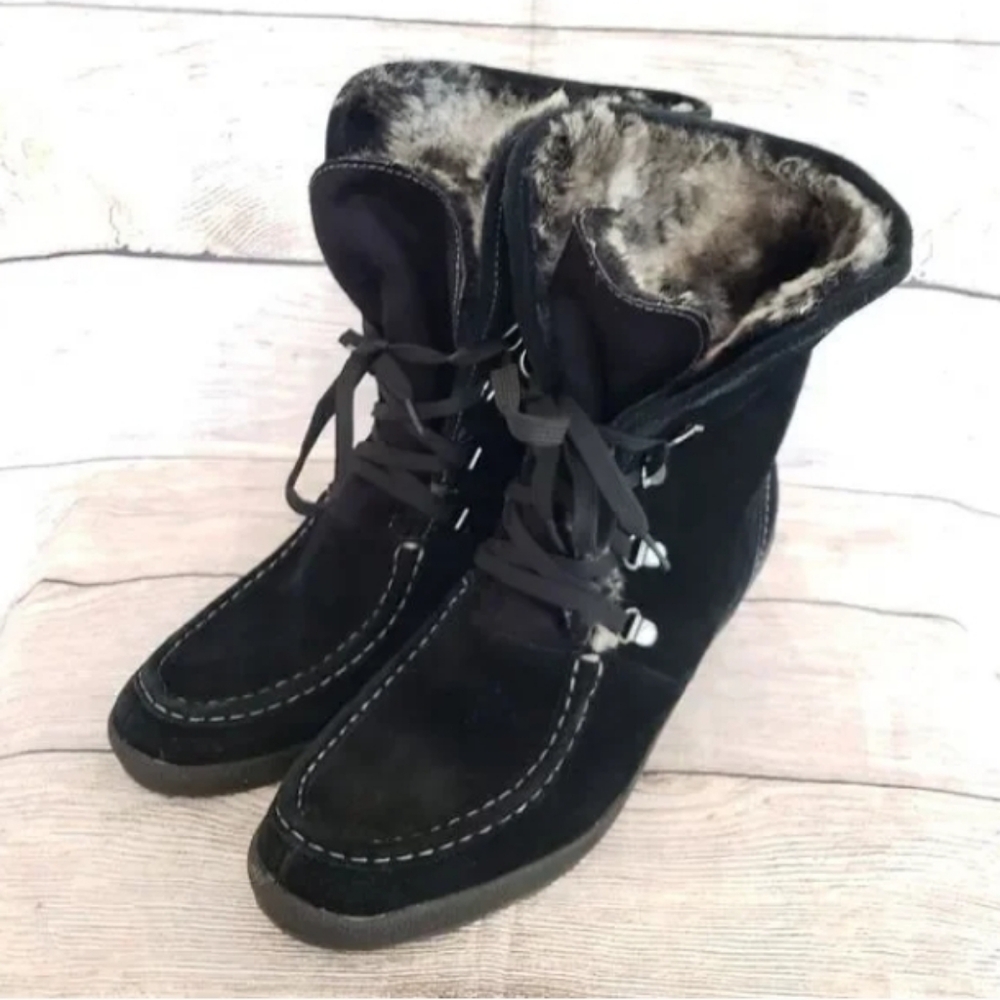 Lace up boots
